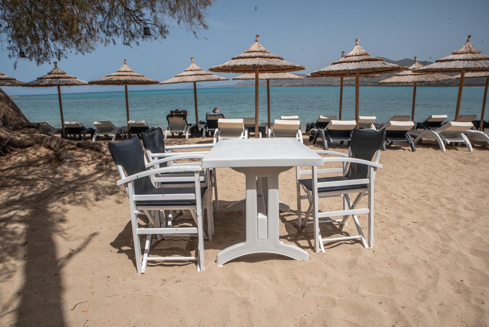 Coralli Rooms & Restaurant Elafonissos Exteriör bild
